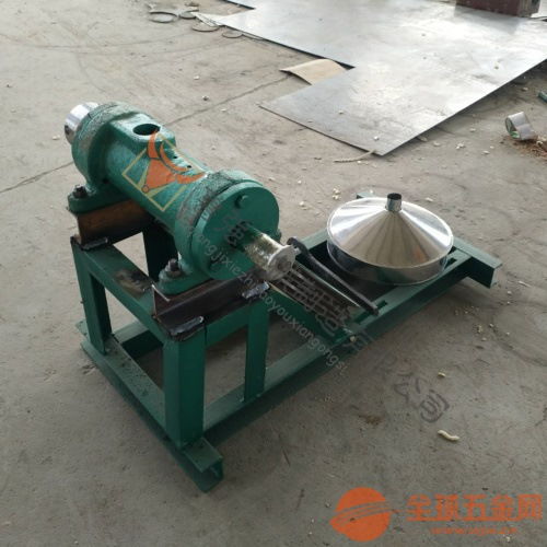 南通太 湖新銀魚(yú)飼料膨化機(jī)批發(fā)價(jià)格